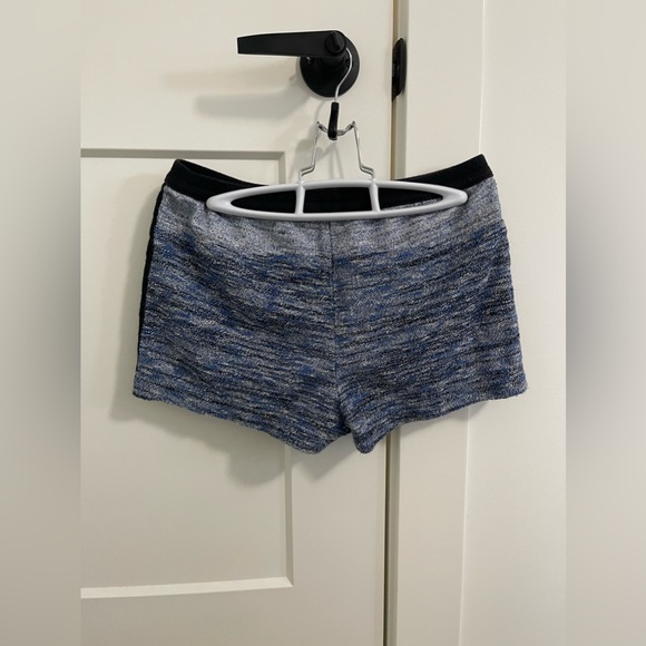 BCBGMAXAZRIA-TEAGAN SHORT *part of a set* - Picture 6 of 7